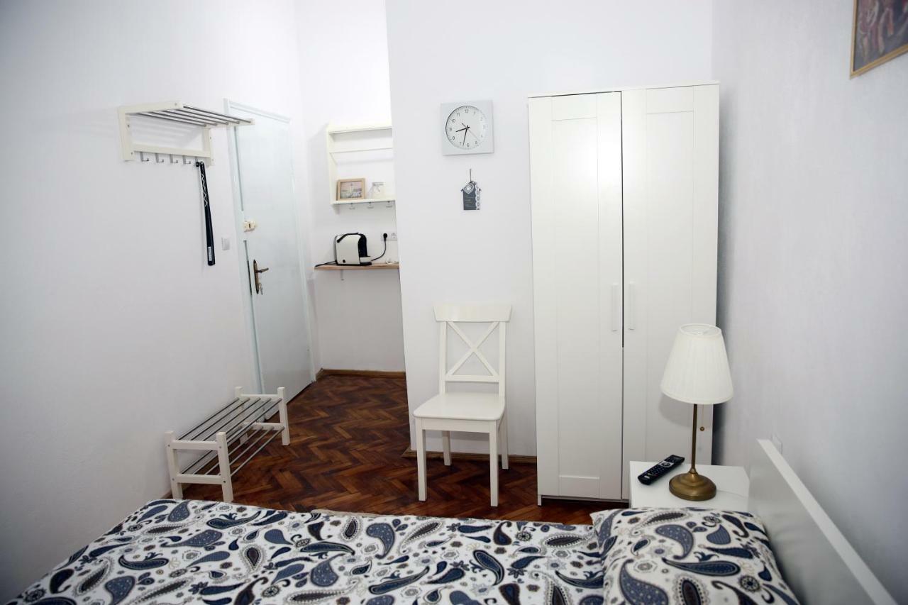Schick Apartment Sibiu Bagian luar foto