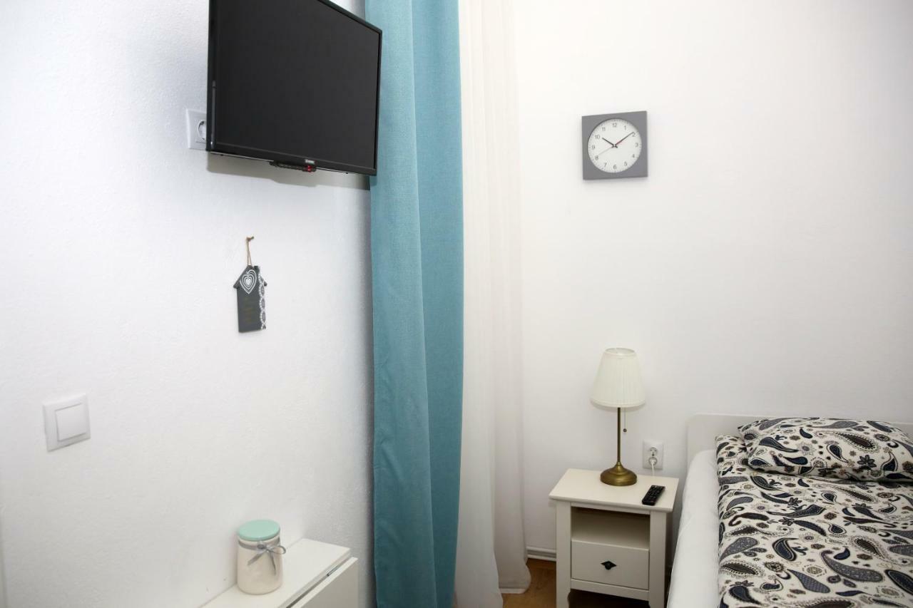 Schick Apartment Sibiu Bagian luar foto