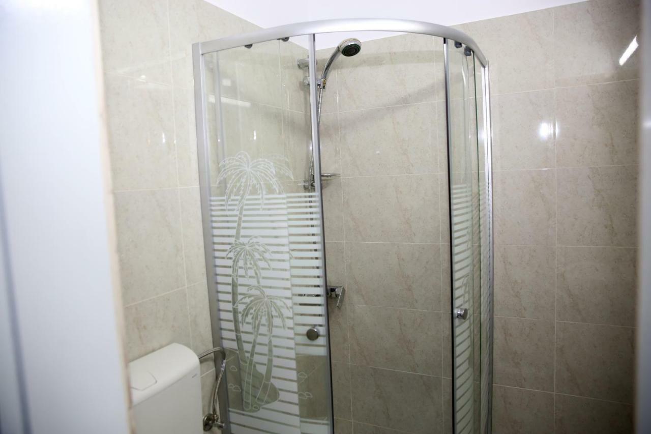 Schick Apartment Sibiu Bagian luar foto