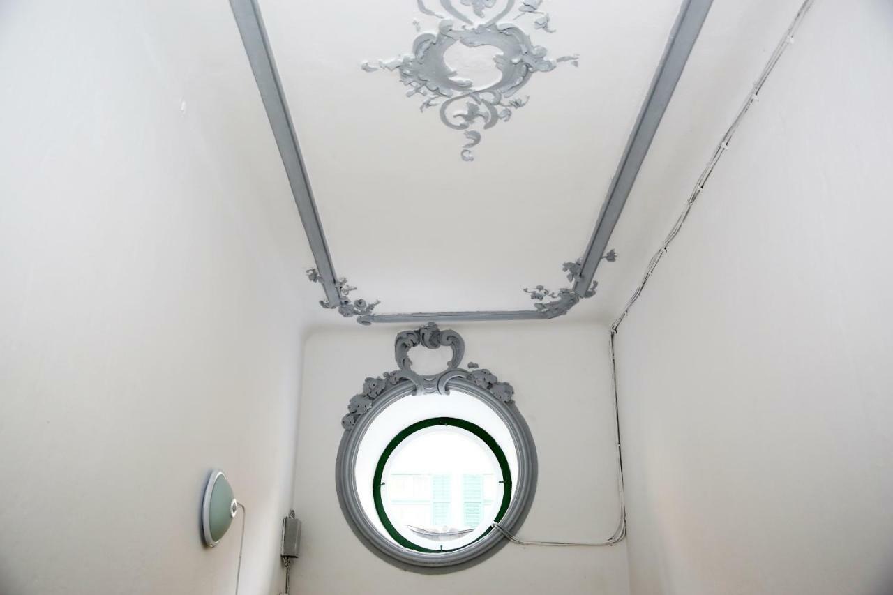 Schick Apartment Sibiu Bagian luar foto
